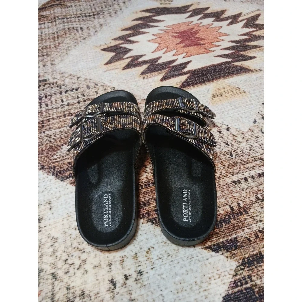 Portland by Portland Boot Company sandals double buckle‎ animal print size 8